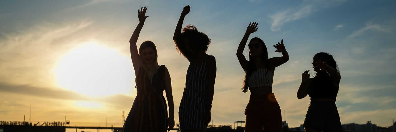 Strong Women Gifts: 10 Ideas to Celebrate Her